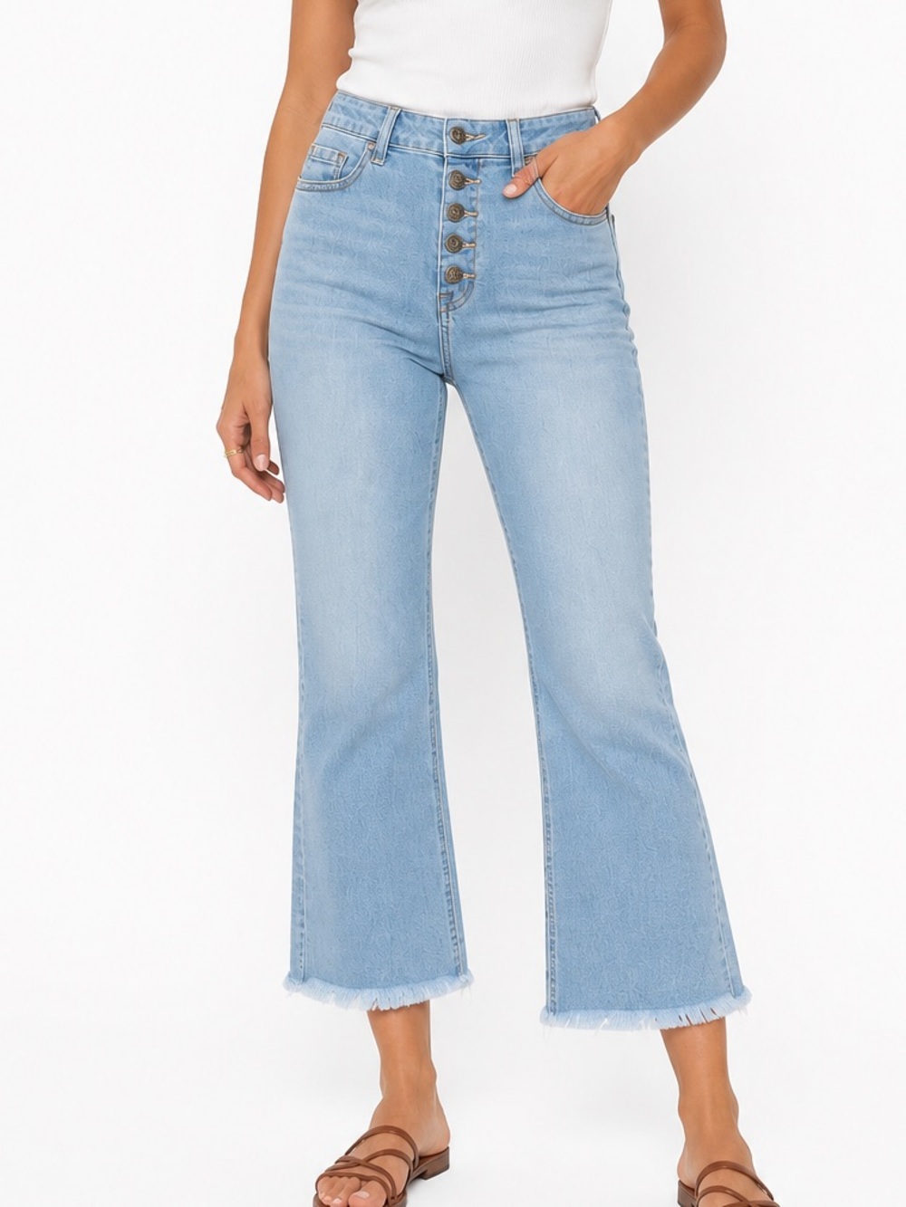Cello Light Wash High Rise Wide Leg Cropped Fray Hem Button Fly Jeans 27